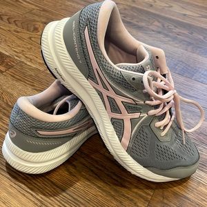 ASICS - like new!